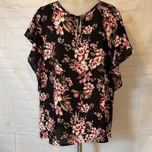 NWT Counterparts Women’s Medium Floral Blouse